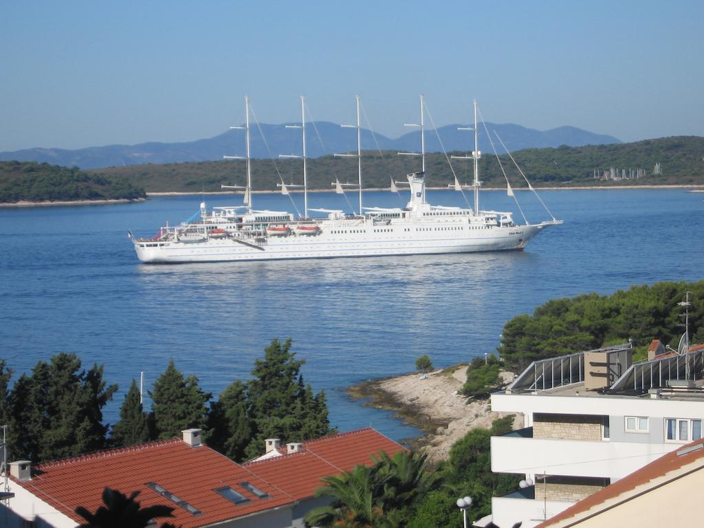 Apartment Duda Hvar Town Eksteriør bilde